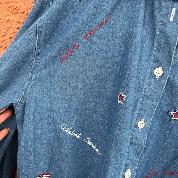 Women’s Patriotic July4th Embroidered 100% Cotton Denim Button Up Top Size Small - Picture 3 of 7